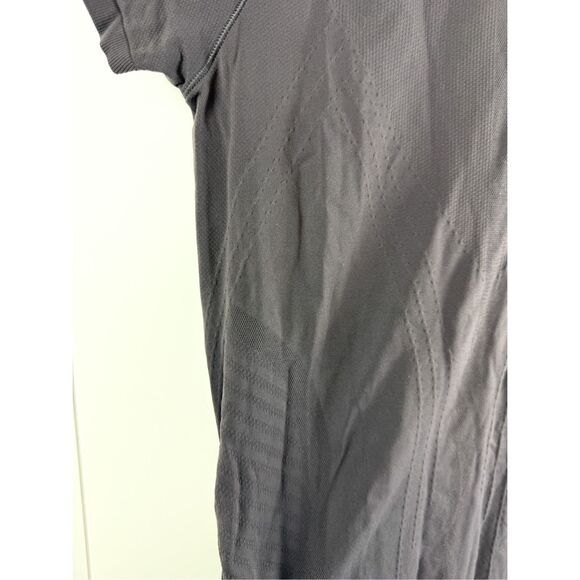 Athleta Momentum Tee Seamless Purple Gray Top Activewear Workout Size S - Picture 7 of 8